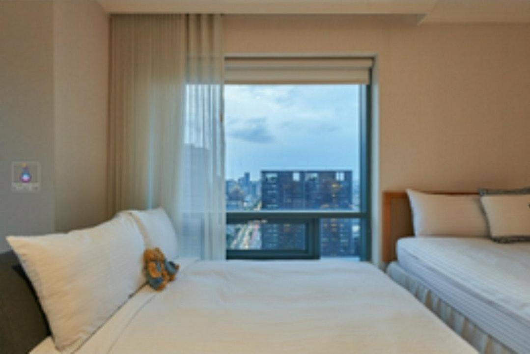 Corner Inn Đài Trung Ngoại thất bức ảnh
