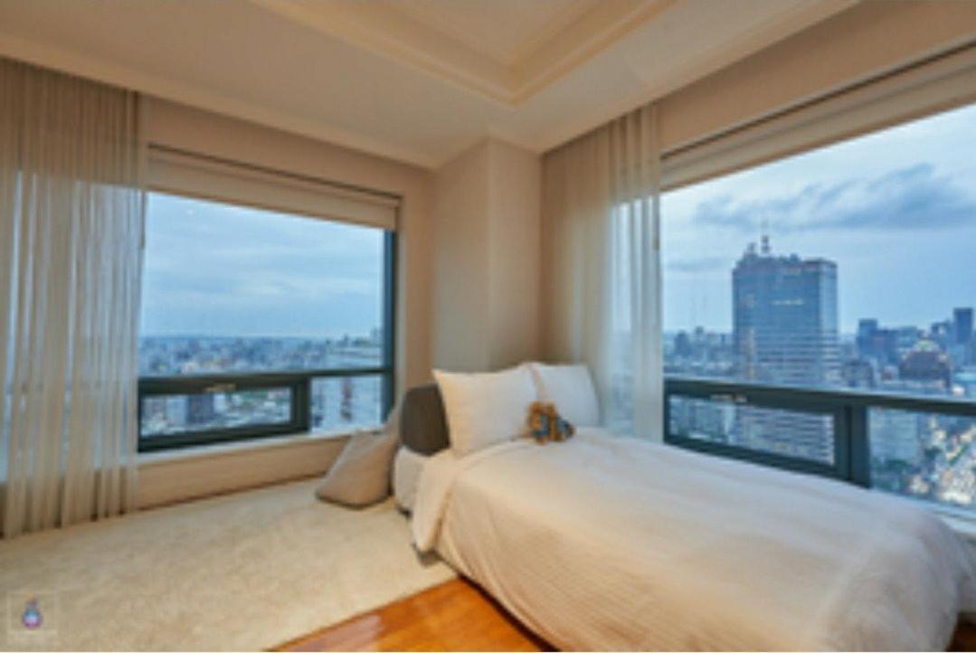 Corner Inn Đài Trung Ngoại thất bức ảnh